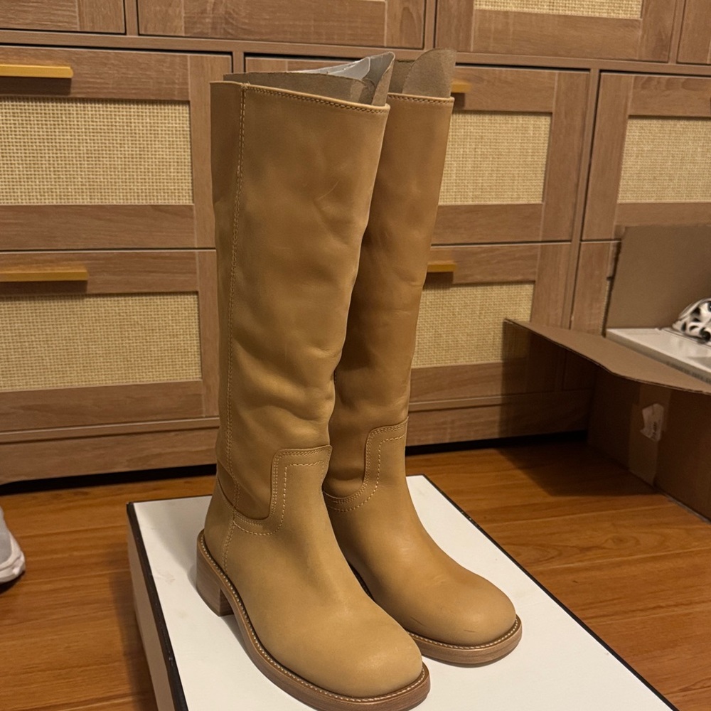 NEVER WORN Steve Madden RIGGS BANANA LEATHER boots